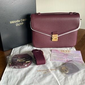 Dress Up Your Purse DUYP Mélodie Cécile Paris 15 in Burgundy
